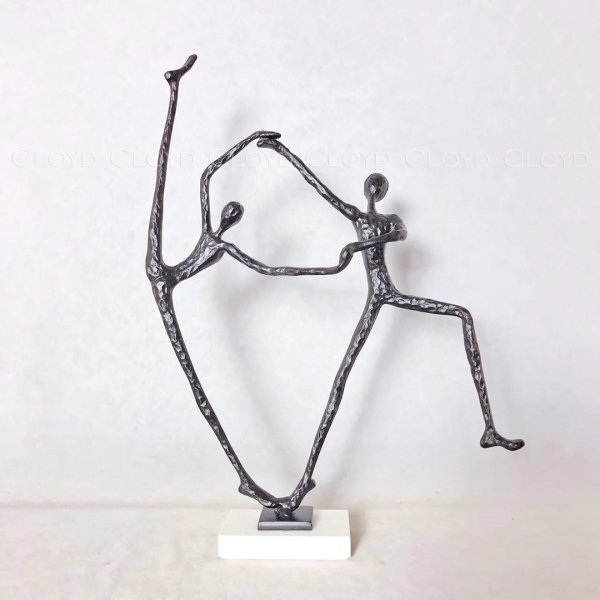 Статуэтка Cloyd арт.50177 / выс. 43 см - черный / серия 1642 от интернет-магазина IDODOM.RU