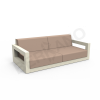 Диван Quarter lounge с подушками бежевого цвета, аксессуар карамельного цвета