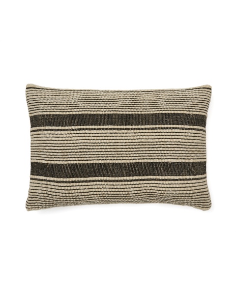 Чехол для подушки Aylin из бежевого и чёрного хлопка с вышивкой из джута 40 x 60 см от интернет-магазина IDODOM.RU