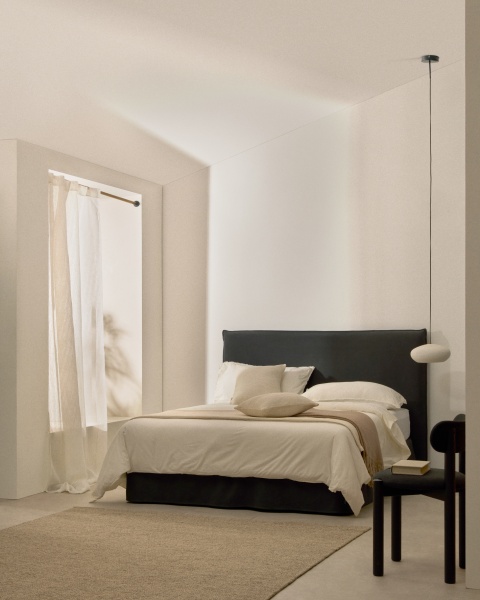 Jaira Кровать антрацитового цвета со съемным чехлом для матраса размером 160 х 200 от интернет-магазина IDODOM.RU