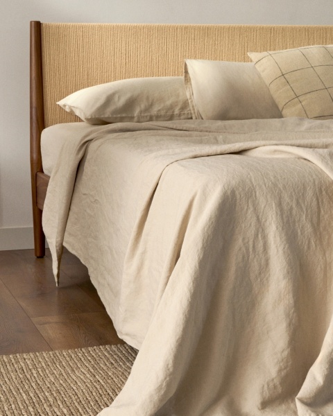 Кровать Elan из шпона и массива ореха со шнуром 180 x 200 от интернет-магазина IDODOM.RU