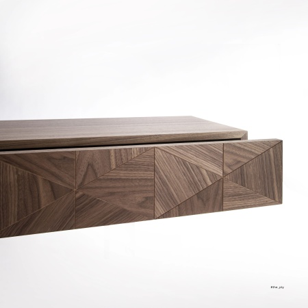 Консоль Pattern_K со шпоном ореха от интернет-магазина IDODOM.RU