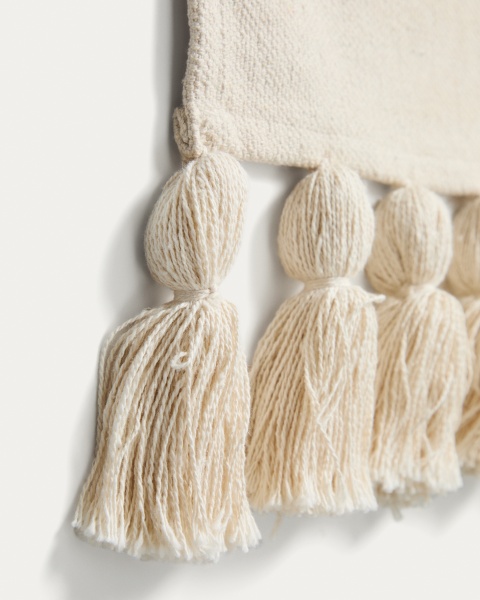 Настенный гобелен из хлопка Tandani бежевого цвета с разноцветными буквами и бахромой, 40 x 50 см от интернет-магазина IDODOM.RU