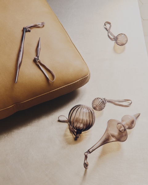 Набор из 2 шаров Oranel из переработанного коричневого стекла диаметром 9,5 см от интернет-магазина IDODOM.RU