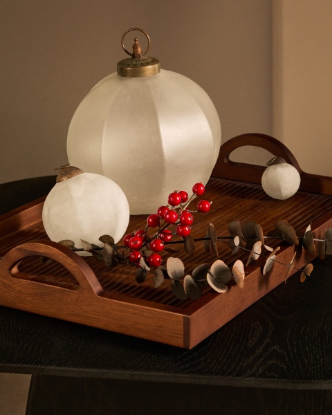 Набор из 4 рождественских шаров Talve из белого переработанного стекла, Ø 6 см от интернет-магазина IDODOM.RU