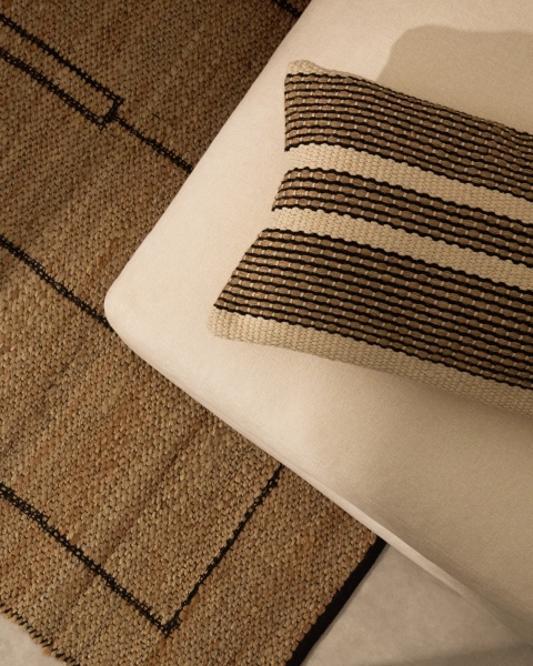 Чехол для подушки Aylin из хлопка бежевого цвета с вышивкой из джута 40 x 60 см от интернет-магазина IDODOM.RU