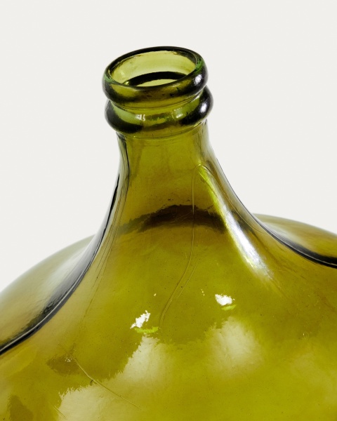 Большая ваза Fiobe из переработанного зеленого стекла от интернет-магазина IDODOM.RU