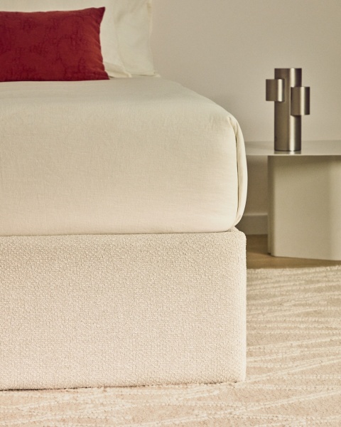 Основание кровати Nelzi из шенилла цвета экрю для матраса 150 x 200 см от интернет-магазина IDODOM.RU