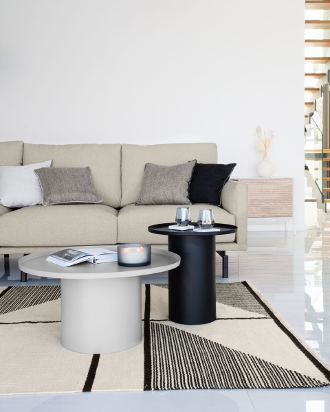 Круглый журнальный столик Fleksa из серого металла Ø 72 см от интернет-магазина IDODOM.RU