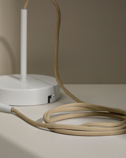 Основание металлического светильника Fluvia белого цвета, 150 см от интернет-магазина IDODOM.RU