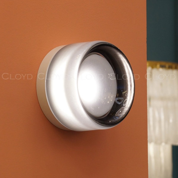 Бра Cloyd NANO W1 / шир. 14 см - белый - дымчатое стекло (арт.20383) от интернет-магазина IDODOM.RU