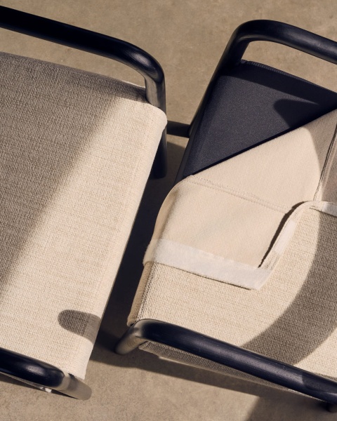 Стул Falconera со съемным чехлом из массива дуба с черной отделкой FSC Mix Credit от интернет-магазина IDODOM.RU