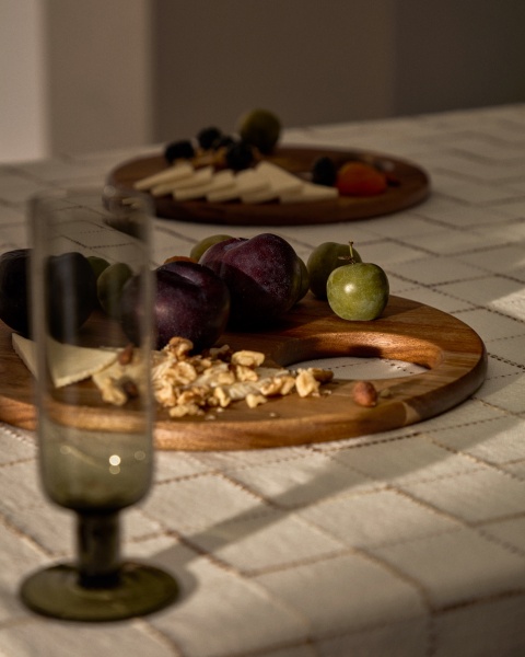 Доска сервировочная большая Klot из акации от интернет-магазина IDODOM.RU