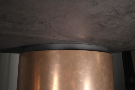 Обеденный стол Гиппо. Отделка микробетон(столешница) и жидкий металл(ноги). от интернет-магазина IDODOM.RU