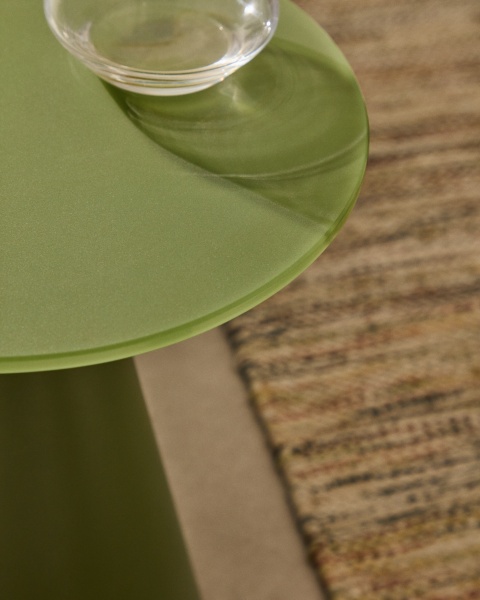 Журнальный столик Wilshire из стекла и стали зеленый Ø30cm от интернет-магазина IDODOM.RU