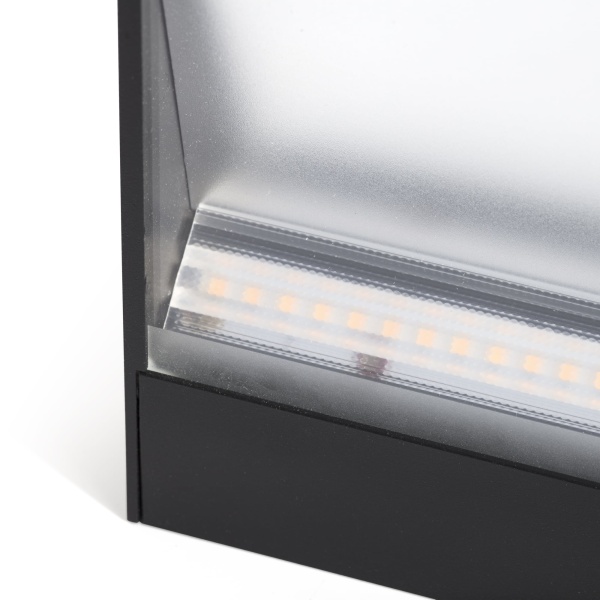 BLIT 300 Настенный светильник черный 33Вт 2700K CRI90 DALI от интернет-магазина IDODOM.RU