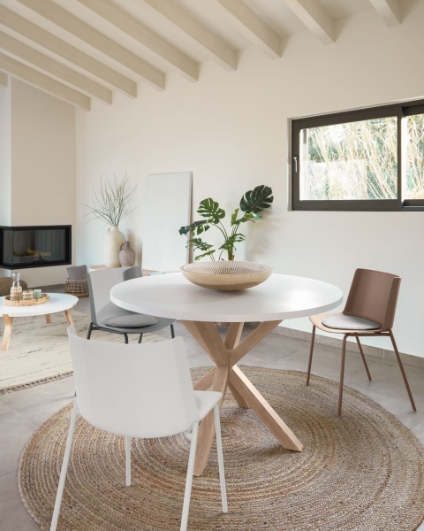 Hannia белый стул от интернет-магазина IDODOM.RU