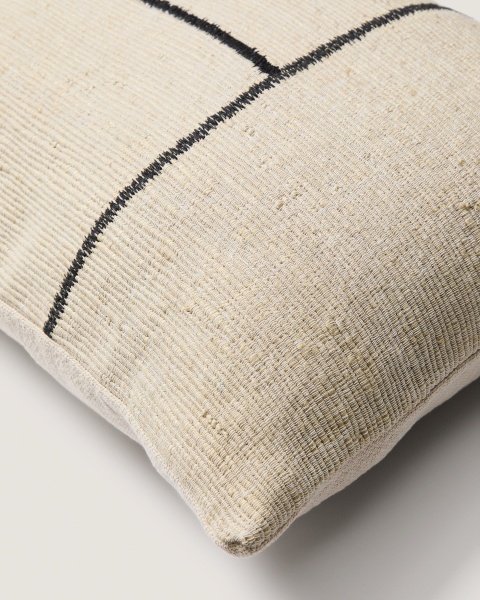 Чехол для подушки Anvera из вискозного жаккарда бежевого цвета с желтыми линиями 40 x 60 см от интернет-магазина IDODOM.RU