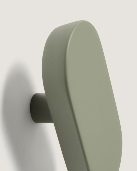 Набор из 2 вешалок Arely из бука с зеленым лаковым покрытием, 6,5 см/10 см от интернет-магазина IDODOM.RU