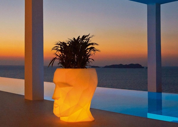 Кашпо Adan матовое светящееся LED 70x96x100 от интернет-магазина IDODOM.RU