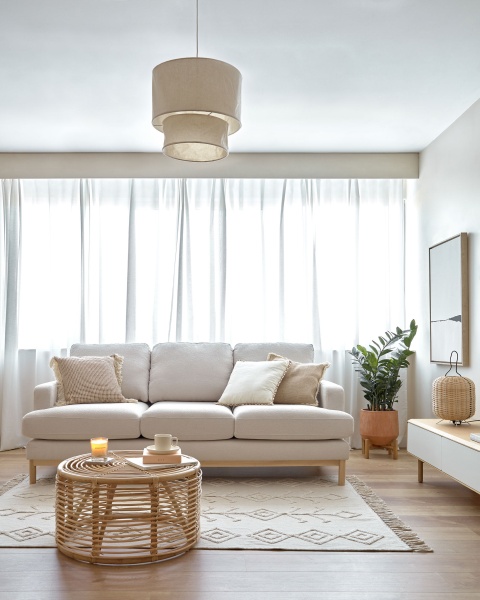 Круглый журнальный столик Kohana из ротанга с натуральной отделкой Ø 65 см от интернет-магазина IDODOM.RU