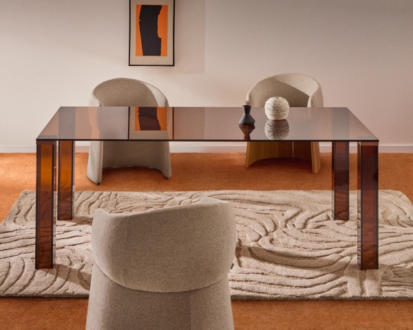 Стол Adularia из коричневого закаленного стекла 200 x 100 см от интернет-магазина IDODOM.RU