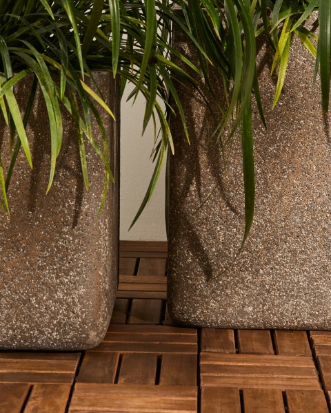 Набор из 2 кашпо Minoa коричневого цвета из песчаника 44 x 44 см от интернет-магазина IDODOM.RU