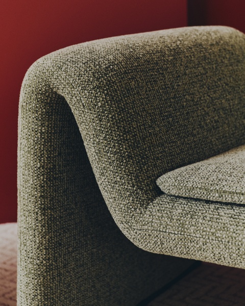 Кресло Melvia из зеленого шенилла от интернет-магазина IDODOM.RU