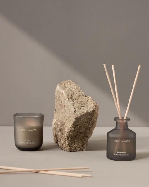 Ароматическая свеча Cold Nights серая 65 г от интернет-магазина IDODOM.RU