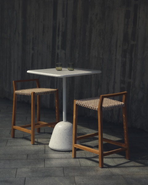 Высокий барный стол Saura со столешницей из белой терраццо от интернет-магазина IDODOM.RU