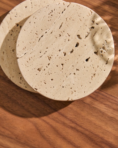 Набор Zera из 4  мраморных подставок бежевого цвета от интернет-магазина IDODOM.RU