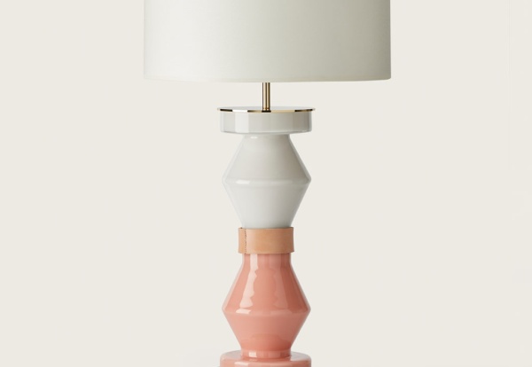 Настольная лампа Kitta Kitta золотой металл+ белый абажур 801011/41 от интернет-магазина IDODOM.RU