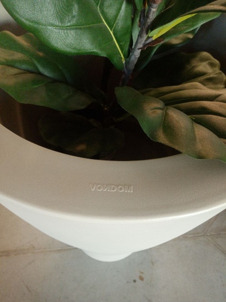 Кашпо Curvada серое 100 см от интернет-магазина IDODOM.RU