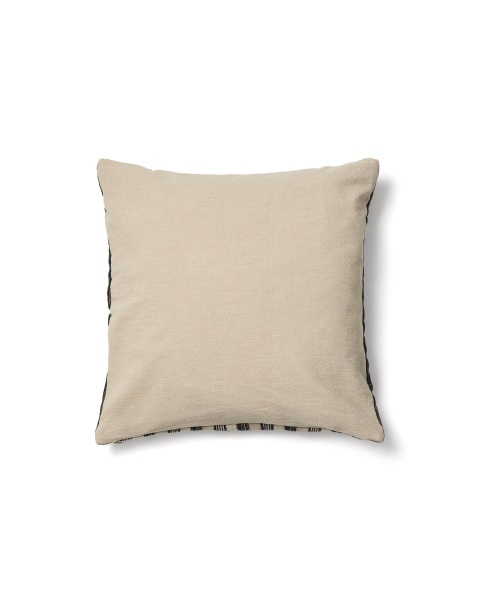 Чехол на подушку Isena из 100% хлопка с разноцветной вышивкой 50 x 50 см от интернет-магазина IDODOM.RU