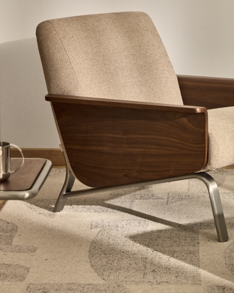 Кресло Amsen светло-коричневое из ореховой фанеры с ножками из стали от интернет-магазина IDODOM.RU