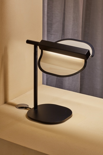 Настольная лампа Omma 1 Leaf от интернет-магазина IDODOM.RU