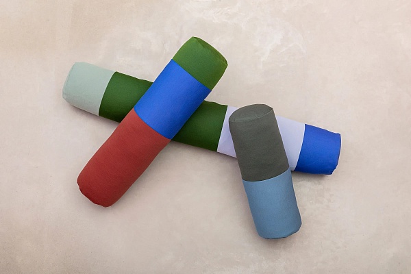 Подушка декоративная Line M от интернет-магазина IDODOM.RU