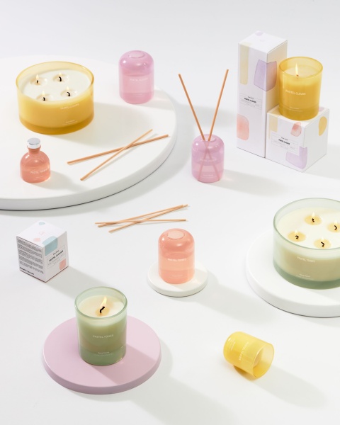 Свеча ароматическая Pastel Clouds 180 г от интернет-магазина IDODOM.RU