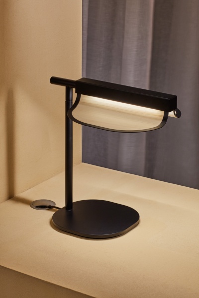 Настольная лампа Omma 1 Leaf от интернет-магазина IDODOM.RU