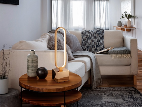 Настольная лампа Colette LED розовое золото от интернет-магазина IDODOM.RU