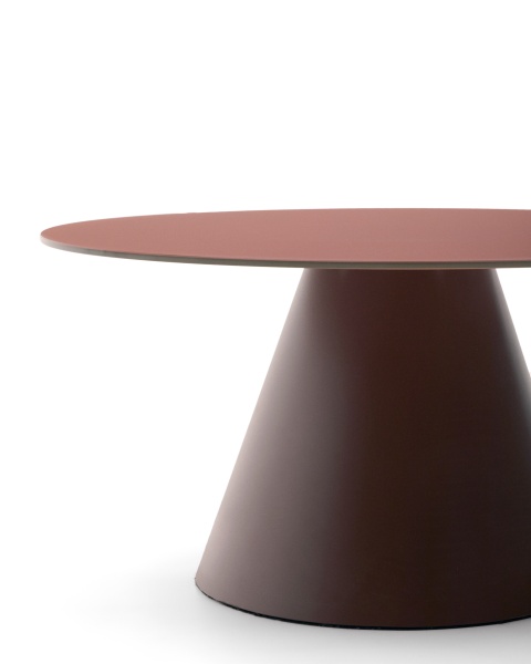 Журнальный столик Wilshire из стекла и стали терракотовый Ø80cm от интернет-магазина IDODOM.RU