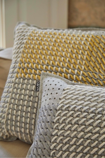 Подушка Canevas Geo Grey 50x50 см от интернет-магазина IDODOM.RU