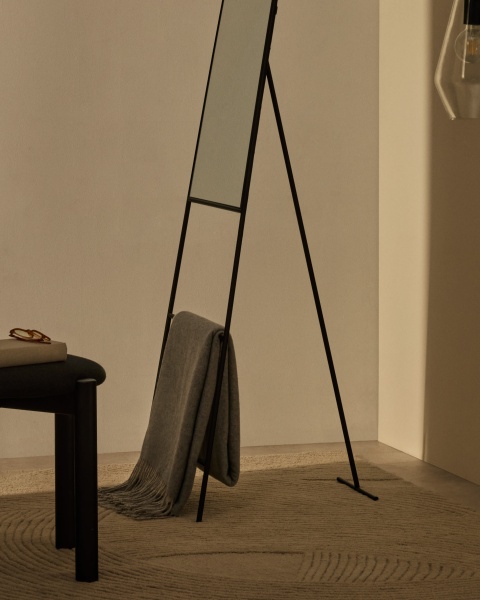 Зеркало Norland в полный рост из черного металла 55 x 166 см от интернет-магазина IDODOM.RU